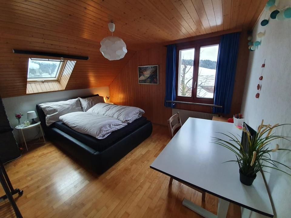 Schoene 3 1/2 Zimmer Wohnung In Der Zentralschweiz Menznau Kültér fotó